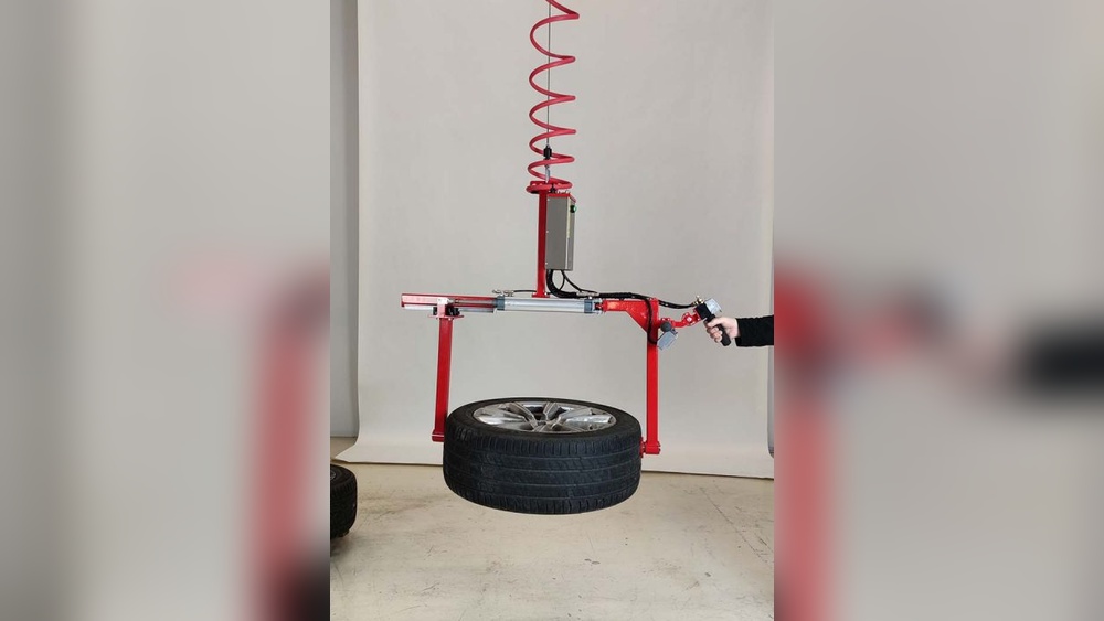 Vacuum Tire Lifter Vs Mechanical Tire Lifter